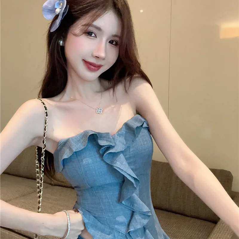 سترة نسائية كلاسيكية أمريكية بحمالات لصيف 2025 بتصميم جديد تنورة مقوسة مع وسادة صدر سترة فتاة حارة بطول ort #1