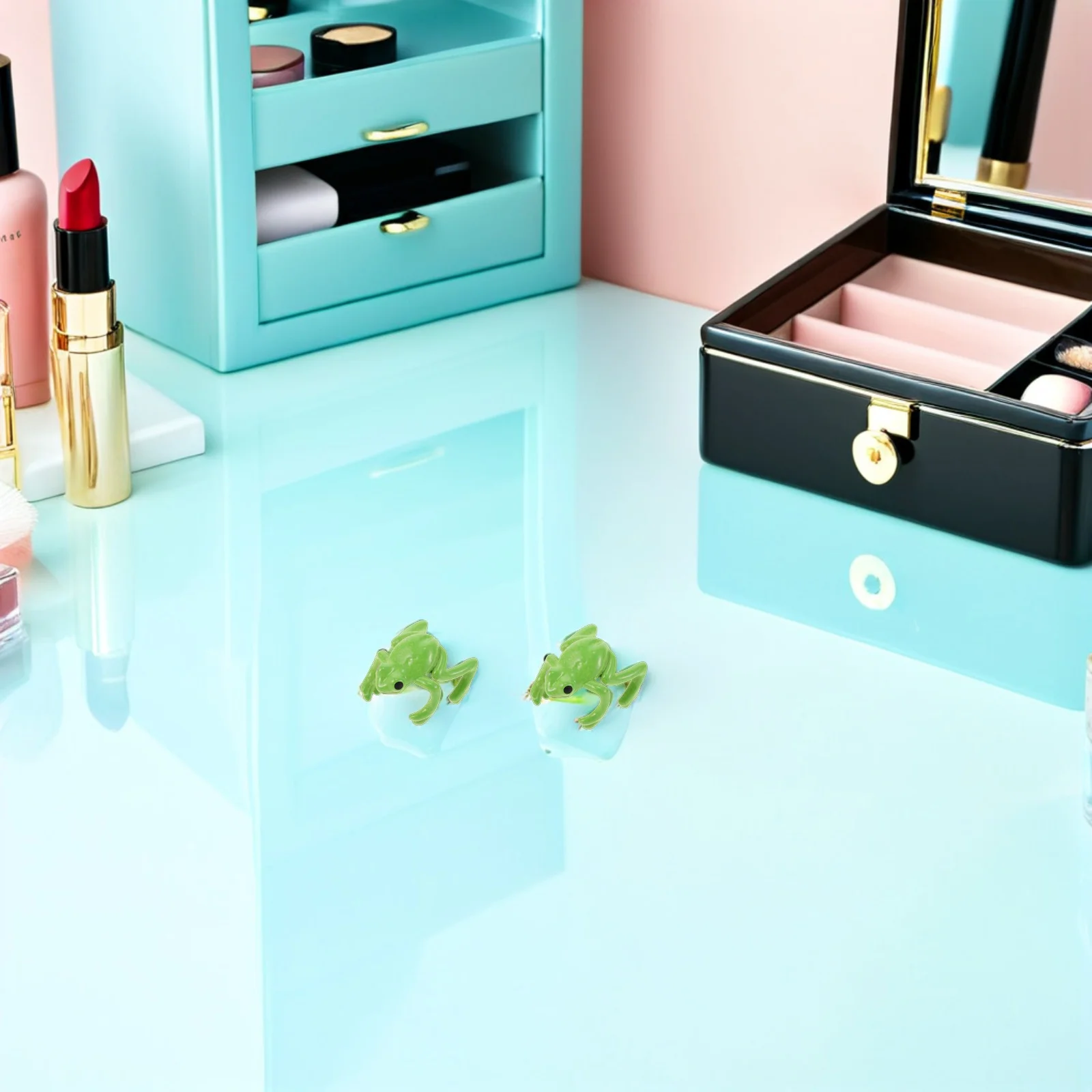 

2Pairs Frog Ear Cuff Clip Earrings Non Piercing 3D Animal Design Cute Ear Jewelry for Women Girls Gift Frogs Clip on Earrings