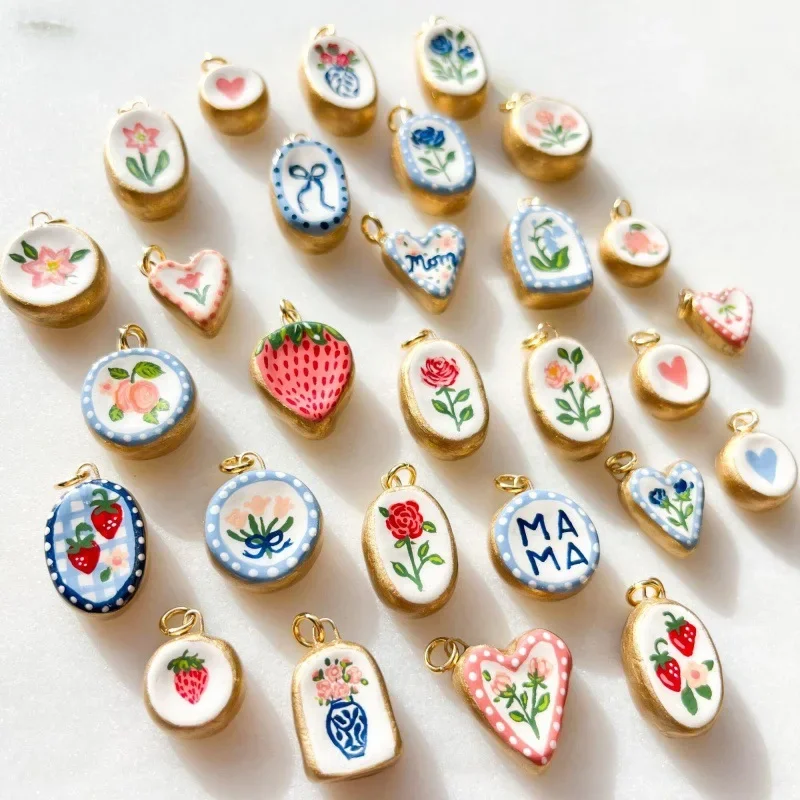 

10pcs Mix Color Copper Small Flower Strawberry Love Beads Pendant for Jewelry Making DIY Necklace Bracelet Accessories