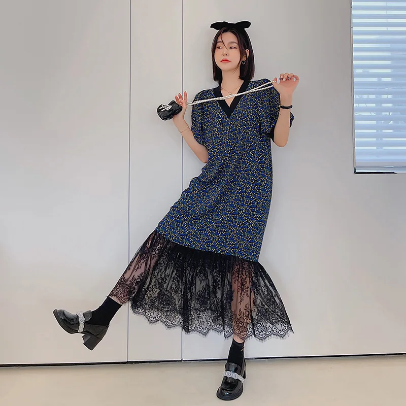 Abito lungo estivo Abito da donna a maniche corte con scollo a V in stile francese Abito t-shirt taglie forti con orlo in pizzo patchwork floreale blu