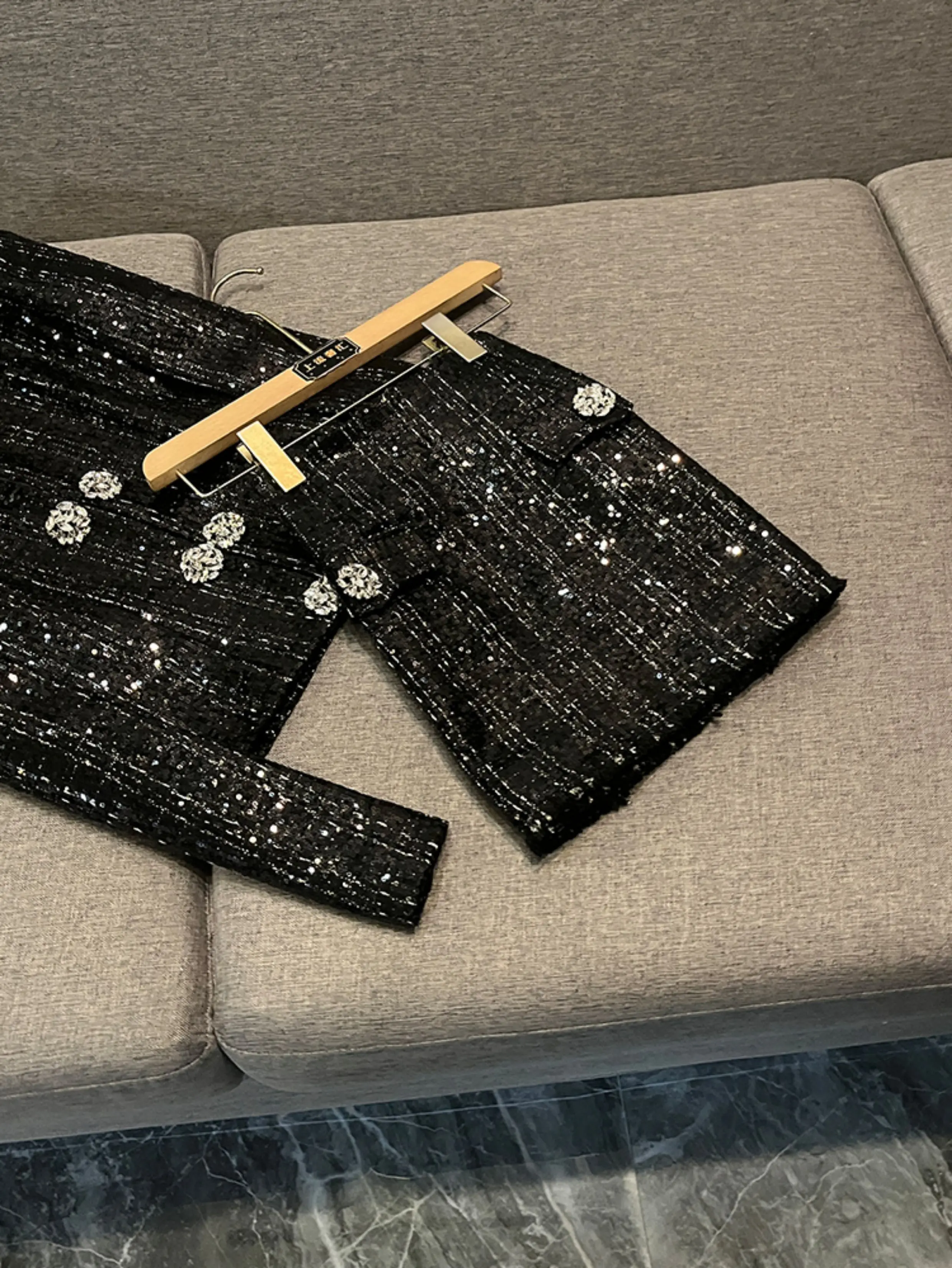 Fashionable Heavy Embellished Diamond Black Short Jacket Women's Slim Fit Versatile Set Office Style Summer Regular Length