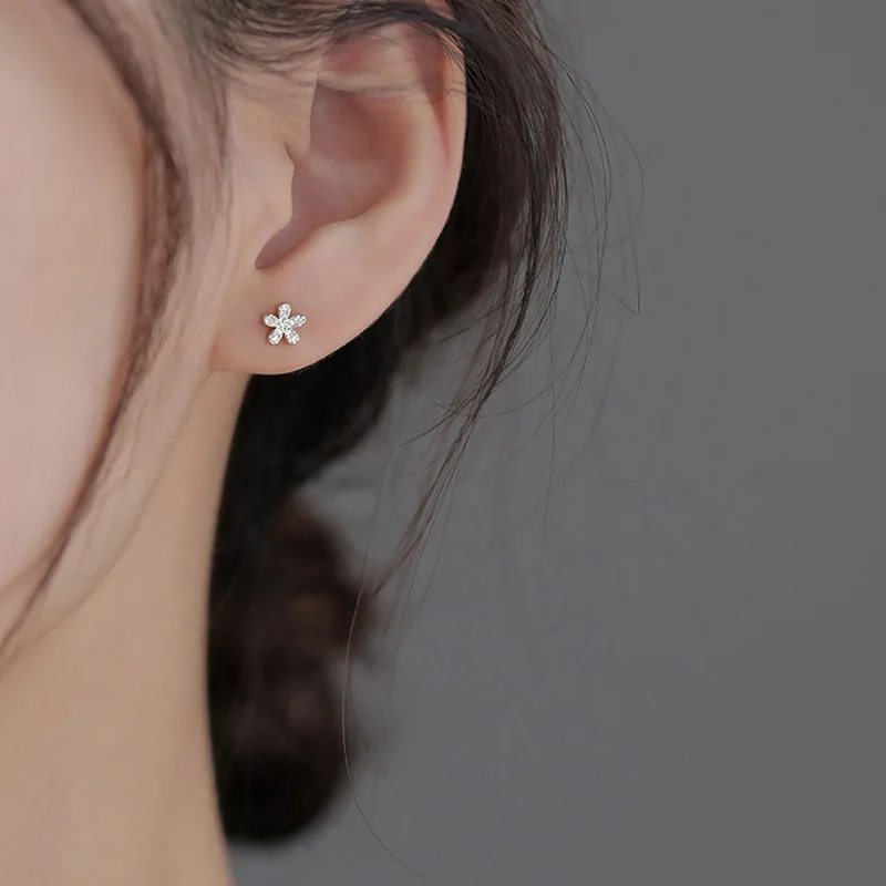 925 Silver Needle Shiny Small Earrings Flower Leaf for Women Tiny Cubic Zirconia Stud Earrings Fashion Jewelry