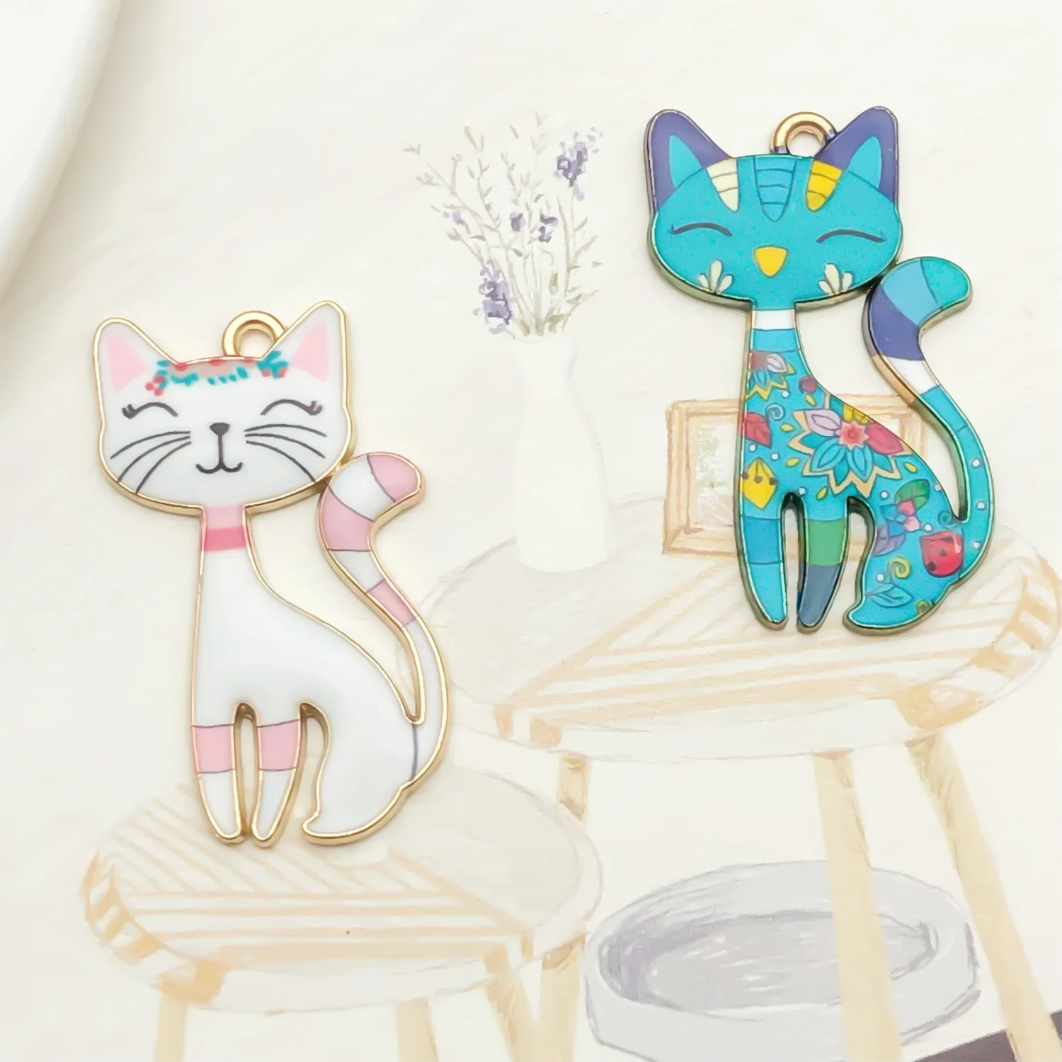 Set of 5/10 Whimsical Oil-Drip Cat Charms - Artistic DIY Craft Supplies for Unique Handmade Jewelry & Fashion Accessories view 5
