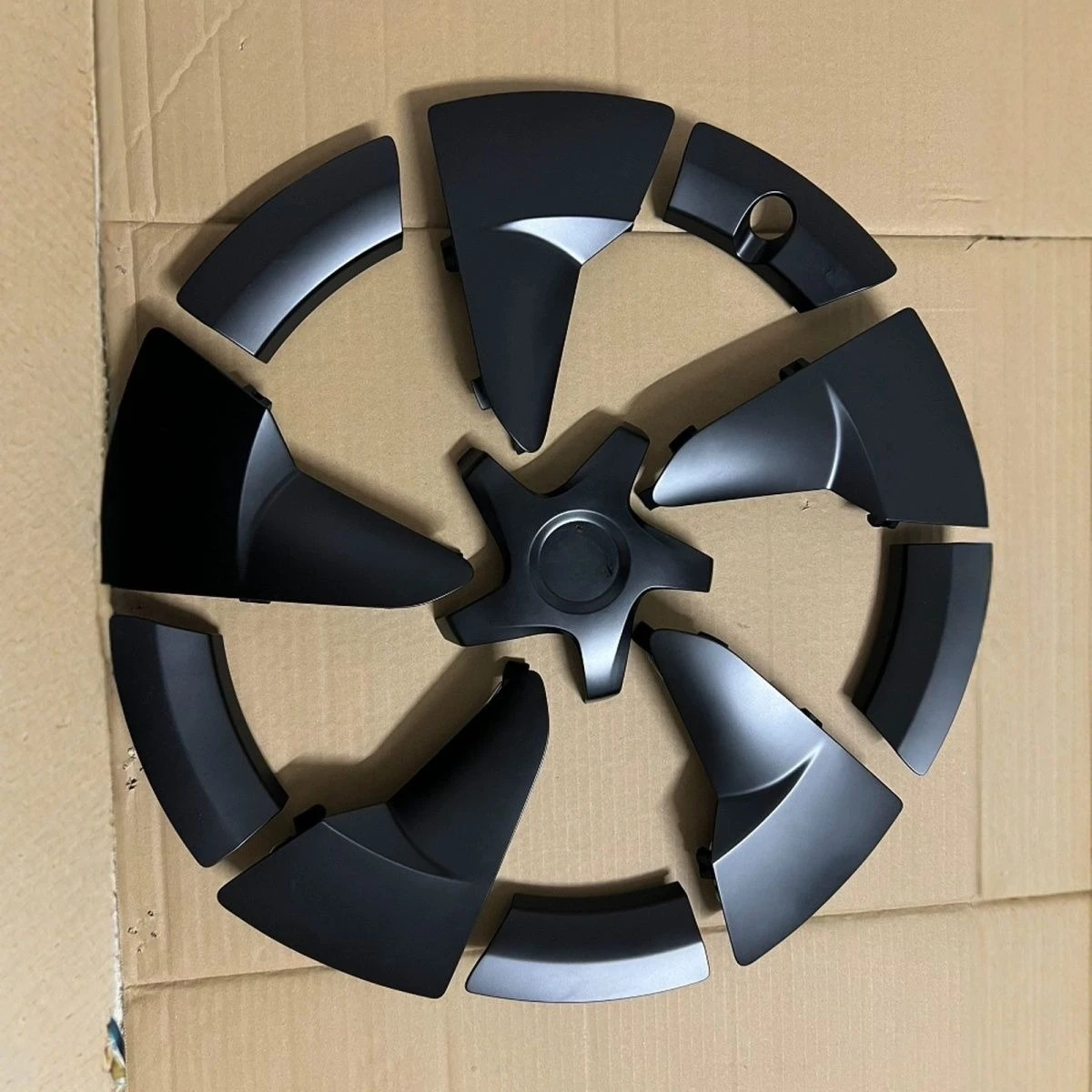 Adequado para tesla hubcap 20 polegadas 2024 modelo 3 highland desempenho hubcap t logotipo