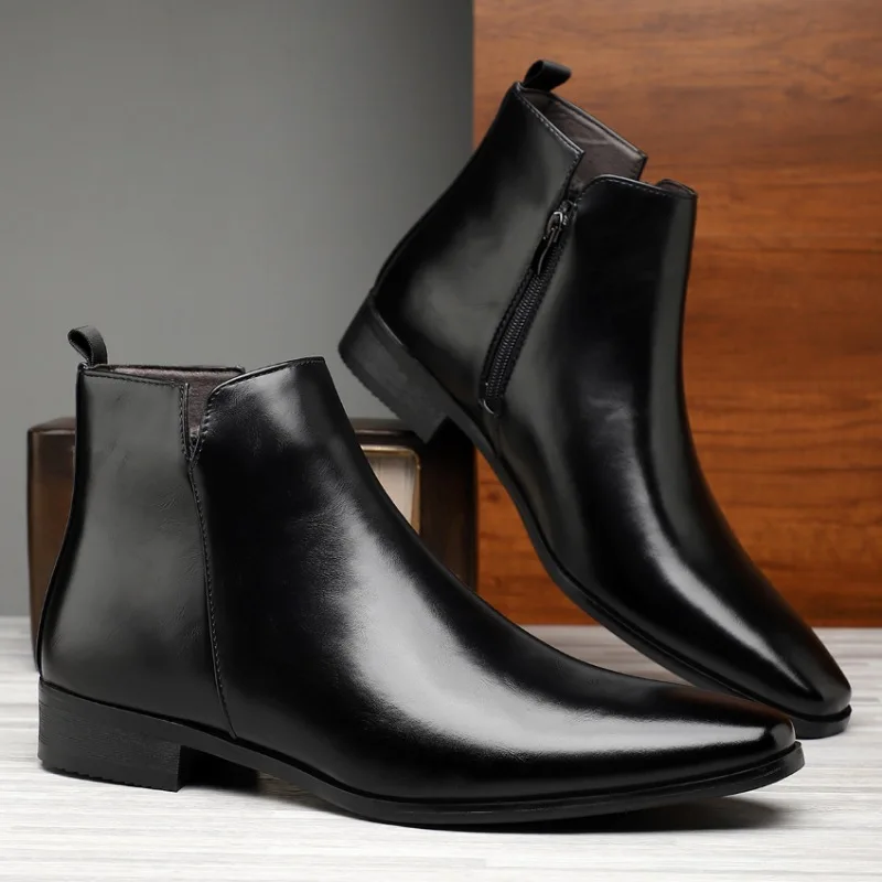 

Autumn's New Large-sized High-top Leather Boots for Men, Pointed-toe British Style, Fashionable and Simple Mid-top Boots for Men