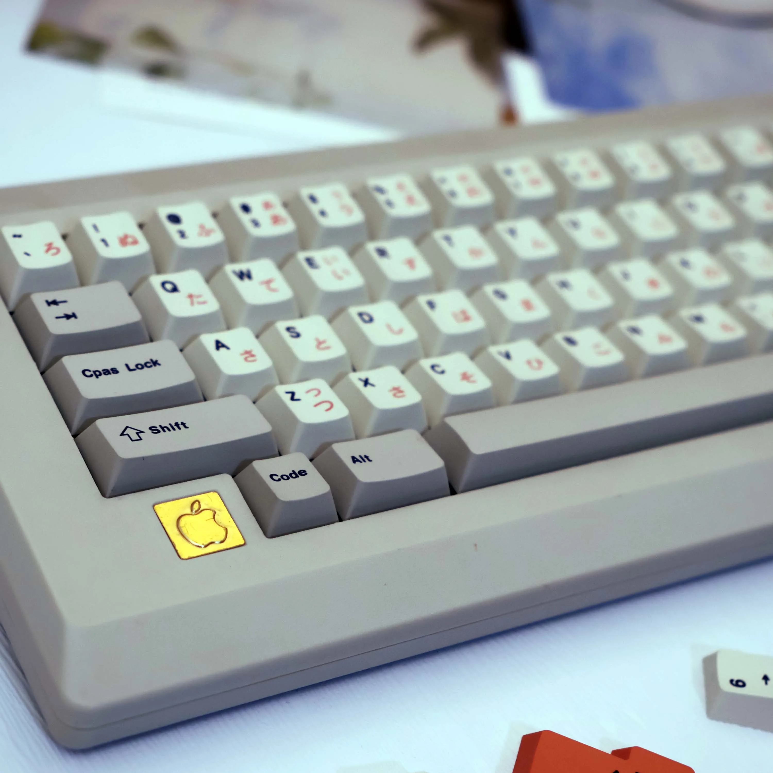 140+ Keys Retro PBT Keycaps Cherry Profile Dye-Sub MX Set for 61/64/68/87/96/104/108