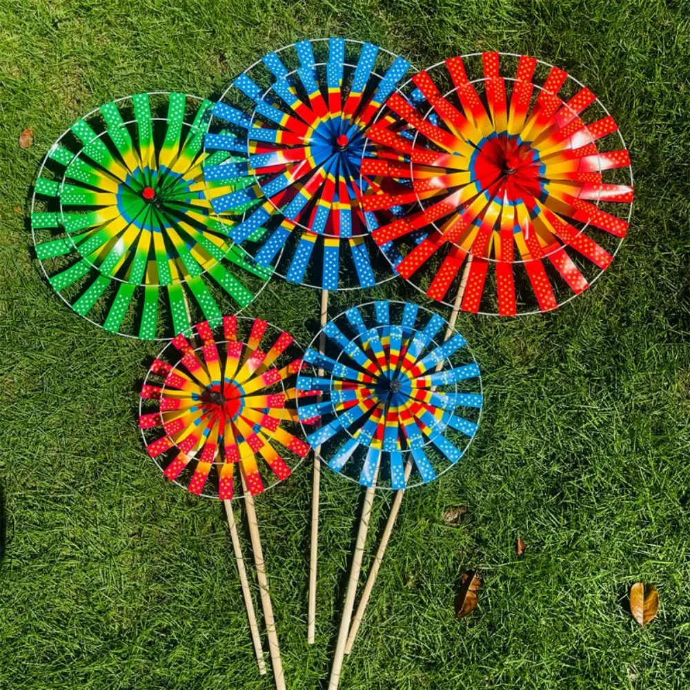 다양한 스타일의 전통 민속풍 풍차 이중층 PVC 나무 기둥 회전 풍차 피크닉 장식 오각별