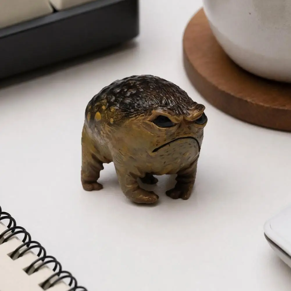 Vintage Style Statue Queer Grumpy Frog Toad Statue Outdoor Garden Yard Decor Sculpture Fun Novelty Home Office Unique Gift