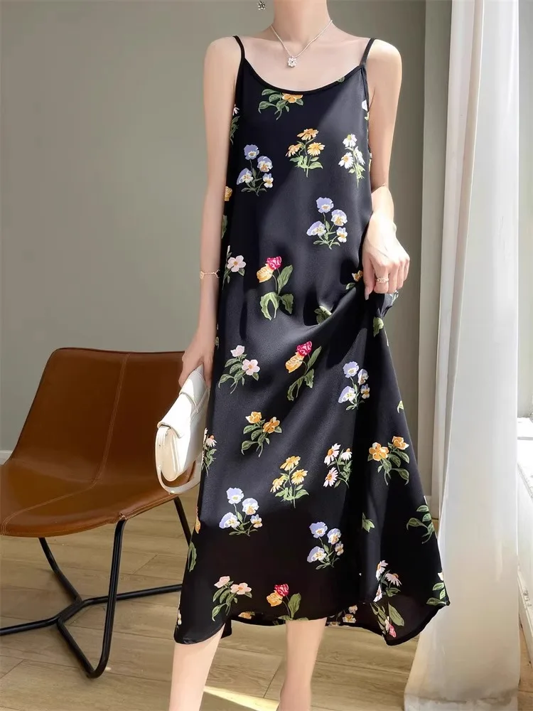 Długa letnia spódnica damska z jedwabiu i acetatu, w kwiatowy wzór, typu drapowany, zwiewna, wyszczuplająca, o kroju litery A.