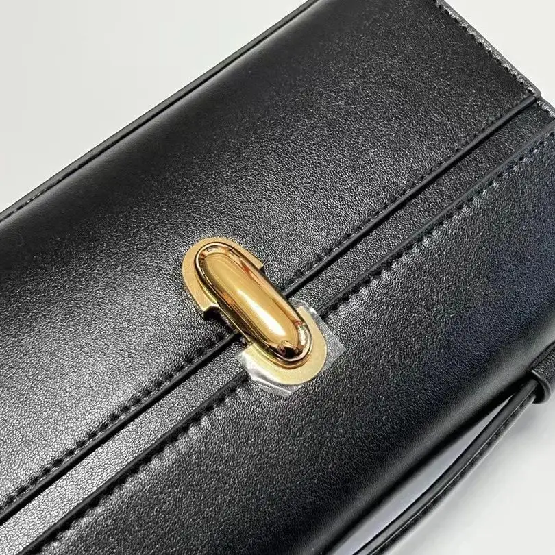 Stylish Handbag Leather Clutch Compact Square Bag French Minimalist Cowhide Bag Luxurious Clutch Soft