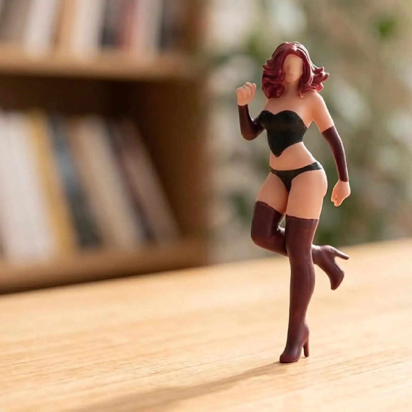 

Модель девушки в масштабе 1:64, реалистичная миниатюрная фигурка танцующей девушки для железнодорожного макета
