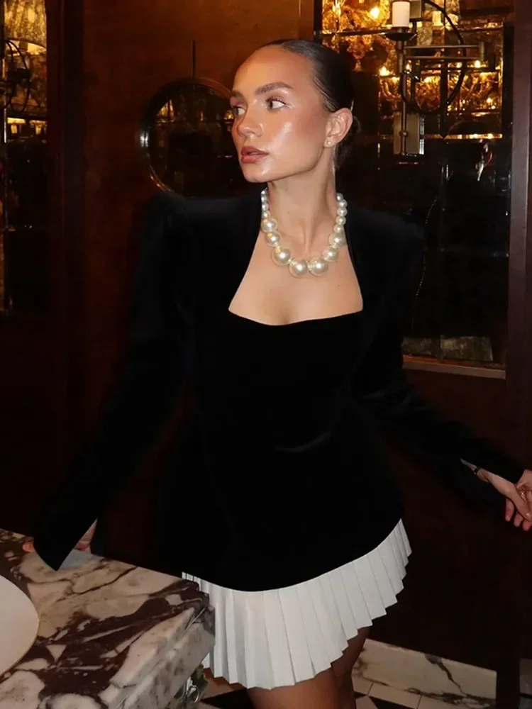 فستان قصير برقبة مربعة وألوان متعددة للنساء بأكمام طويلة وخصر مطوي فساتين قصيرة على شكل حرف A فساتين غير رسمية أنيقة