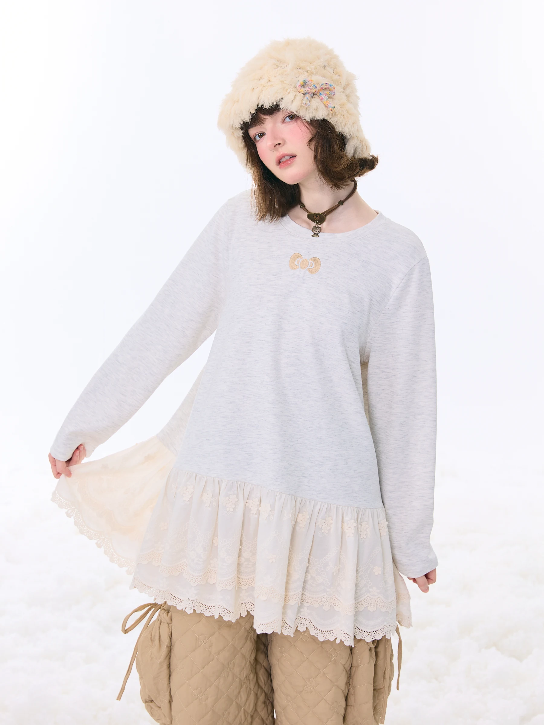 

ZiziFei Women's Knitted Lace Hem T-irt Long Sve Vintage Design Loose Fit Polyester Blend round Ne Knot Top