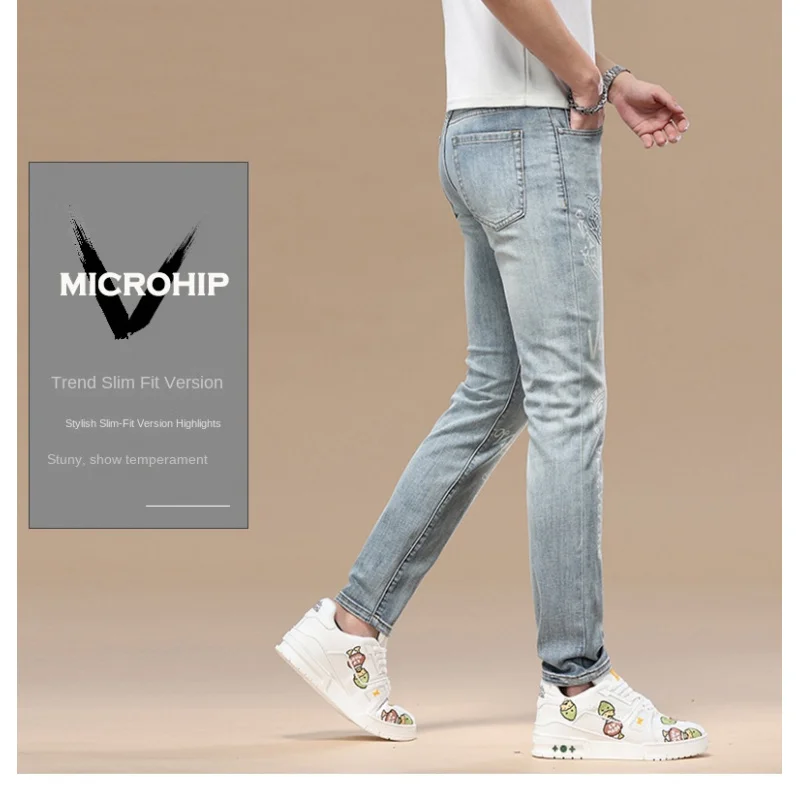 

High end light blue printed jeans for men, slim fit, small feet, elastic fashion trend, 2025 spring/summer new long pants