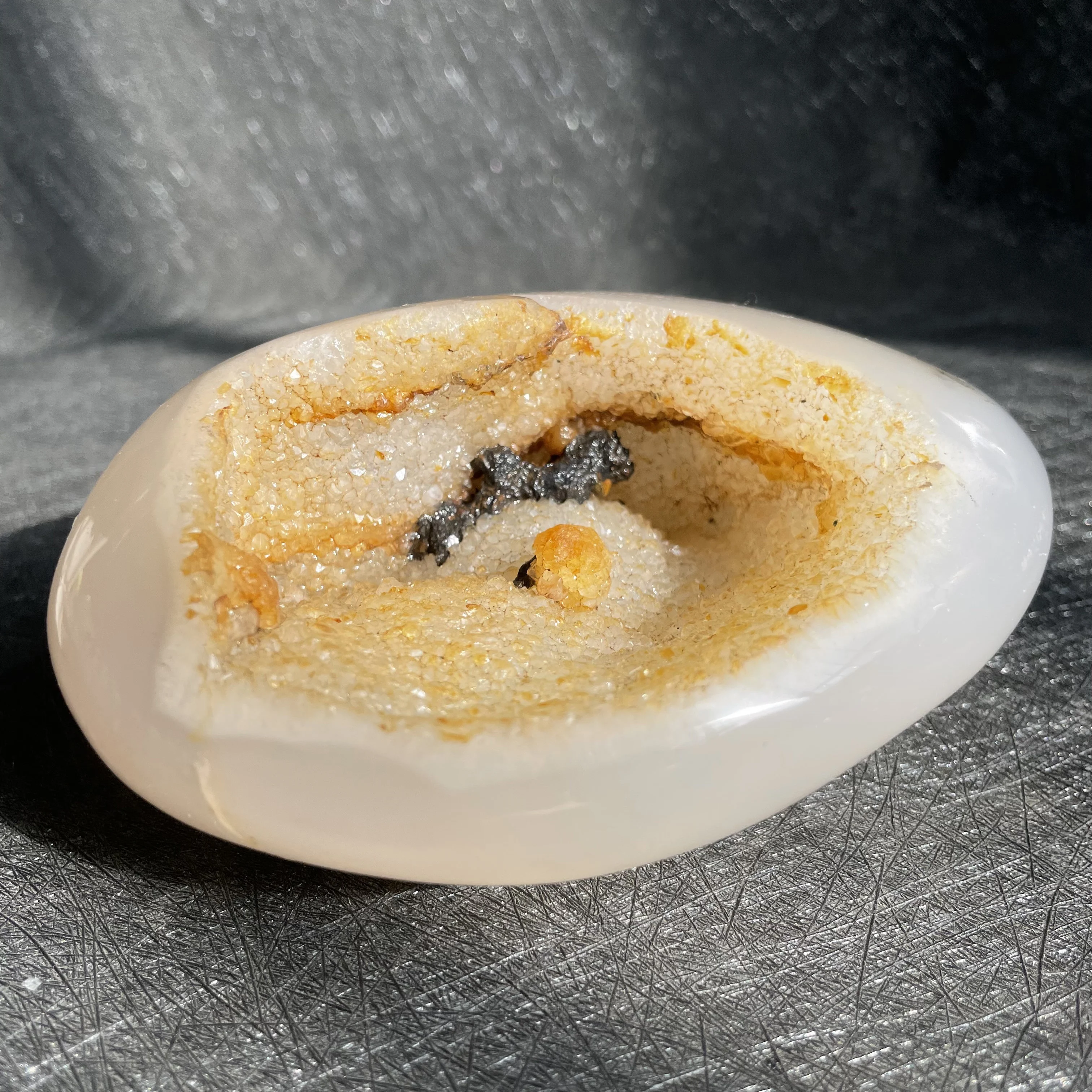 496g Natural Carnelian Stone Agate Geode Home Decoration Rough Polished Quartz Crystal Healing