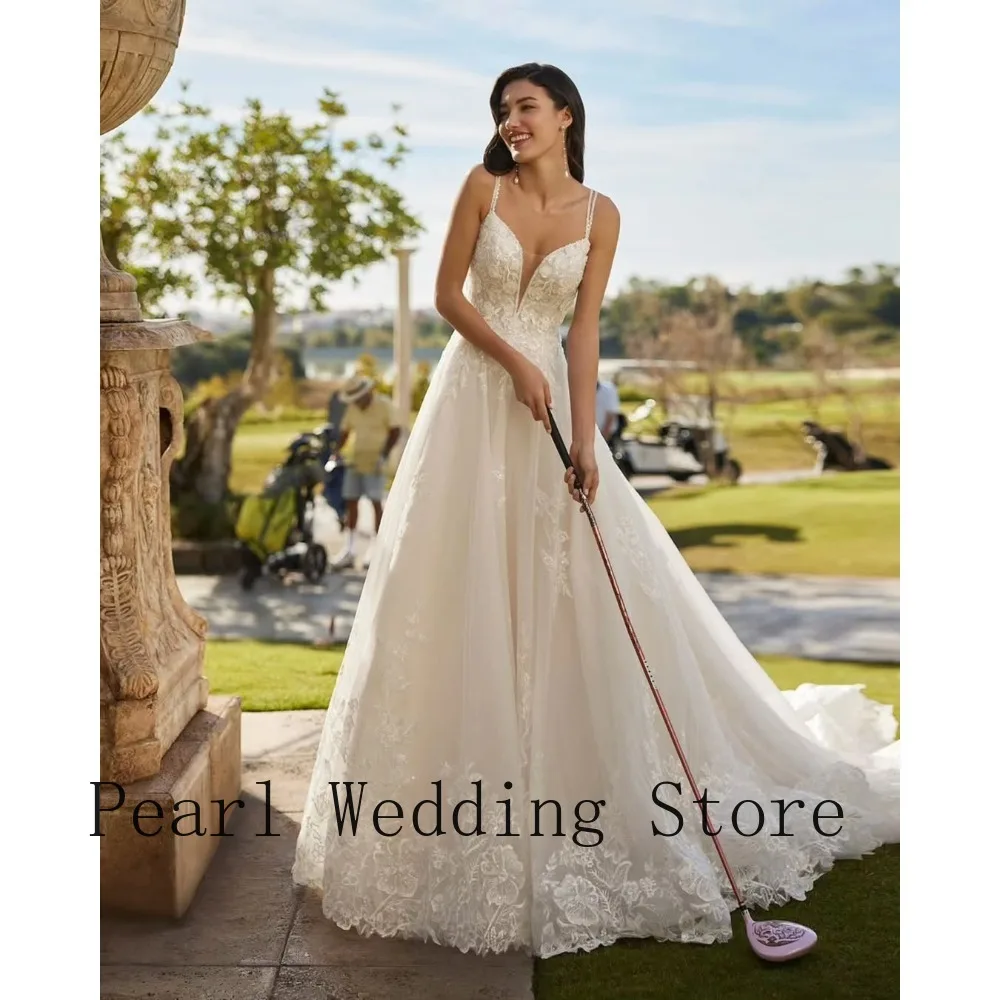 Spaghetti Straps Deep V Neck Wedding Dress New Arrival Lace Tulle Bridal Gown with Detachable Train for Formal Evening Party