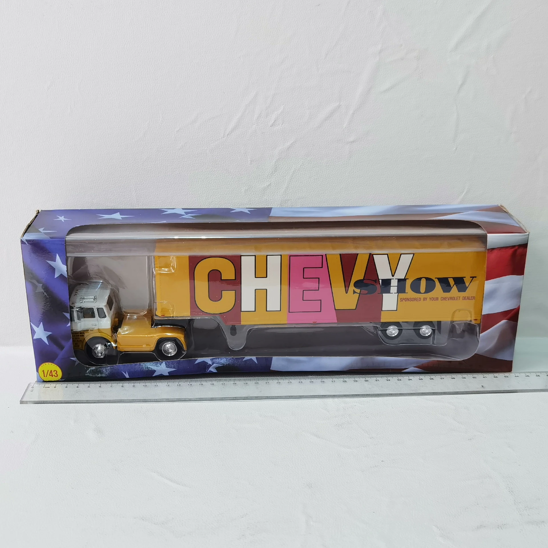 

Diecast IXO 1/43 Scale Chevrolet Tilt Cab C65 Trailer Truck Front Alloy Carriage Plastic U5T6 Alloy Car Model