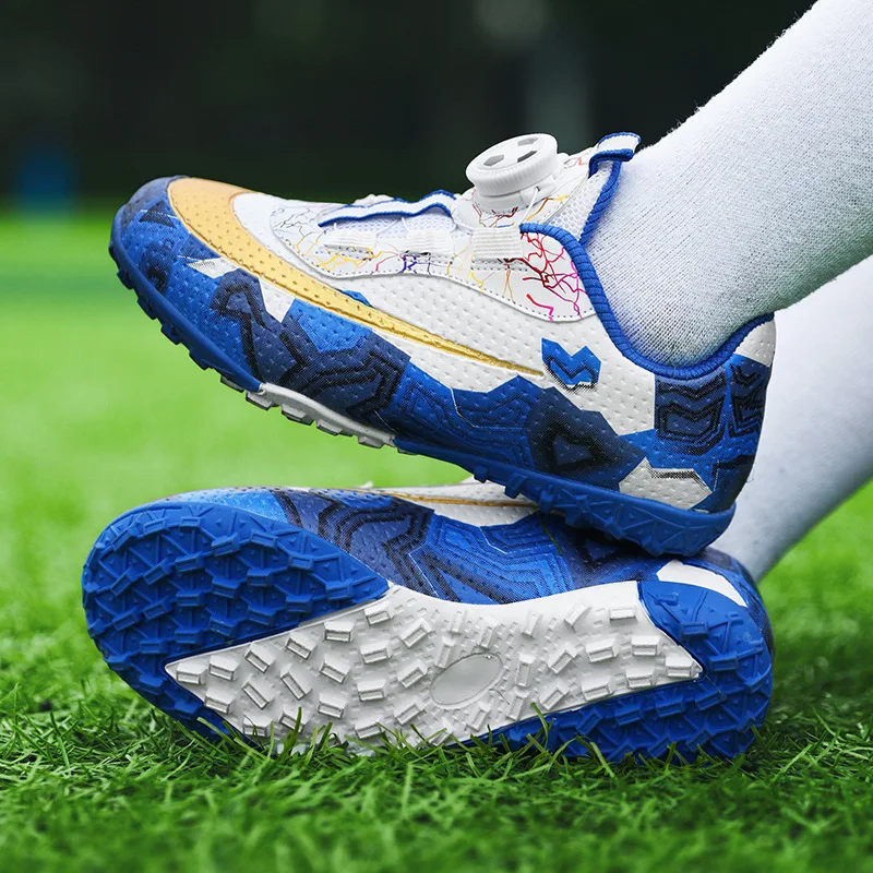 Zapatos de fútbol para niños, superficie de cuero juvenil, hebilla giratoria, clavo roto, fondo plano, entrenamiento de estudiantes para niños