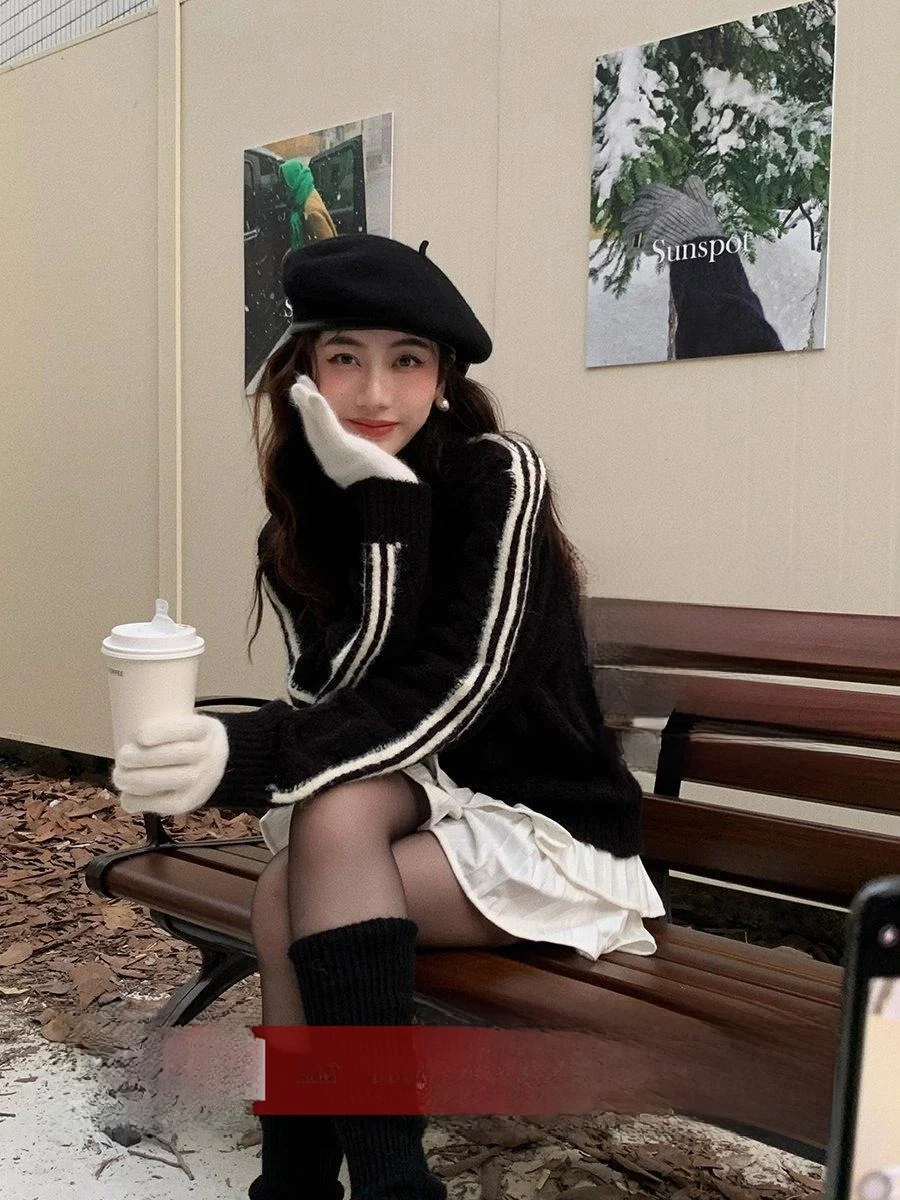 

Thiened High Collar Twist Sweater Women's Loose Sle Autumn Winter Knitted Top Side Color Stripe Design Comfortable Faion