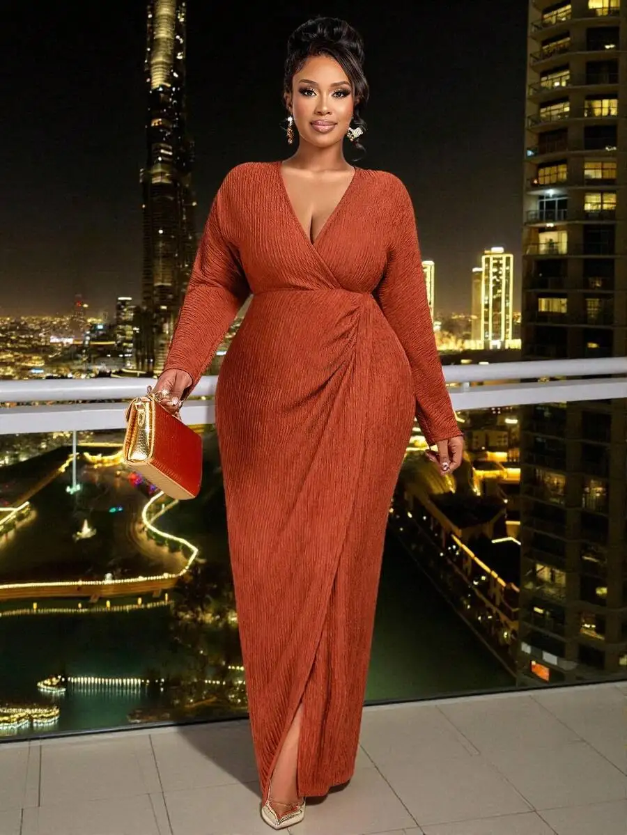 

Plus Size V-Neck Long Sleeve Maxi Dress with Side Slit, Elegant Wrap Design for Evening & Formal Occasions