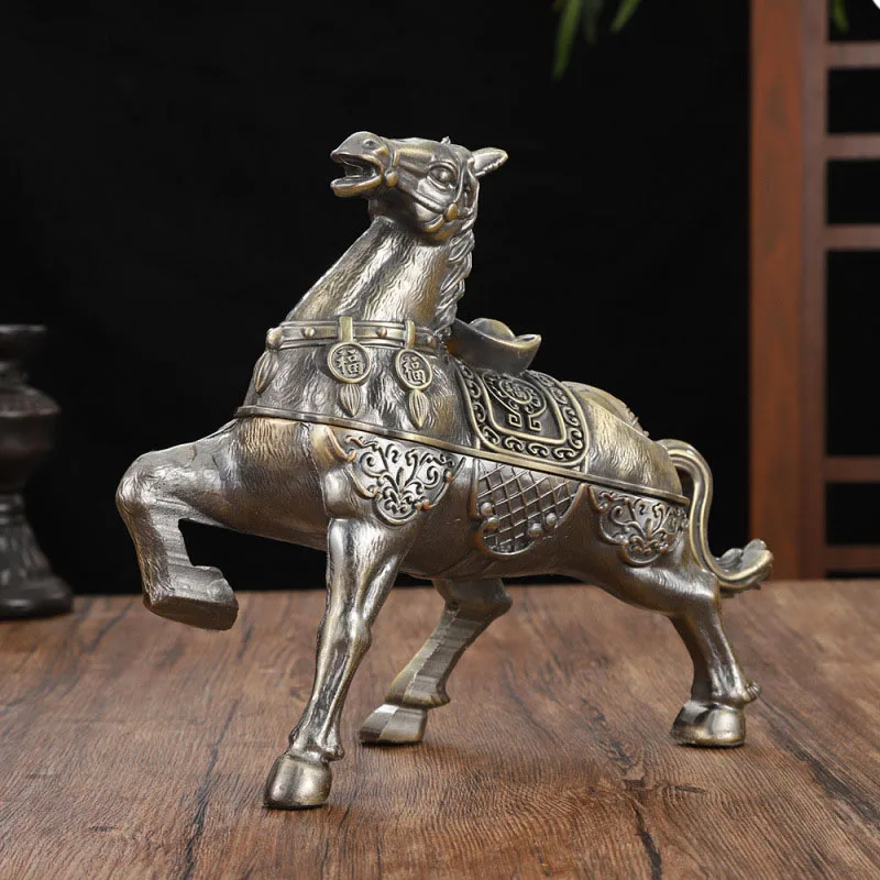 

Креативная пепельница в форме лошади для гостиной, настольная пепельница с крышкой, металлическое изделие ручной работы для дома и офиса, оригинальный декор
