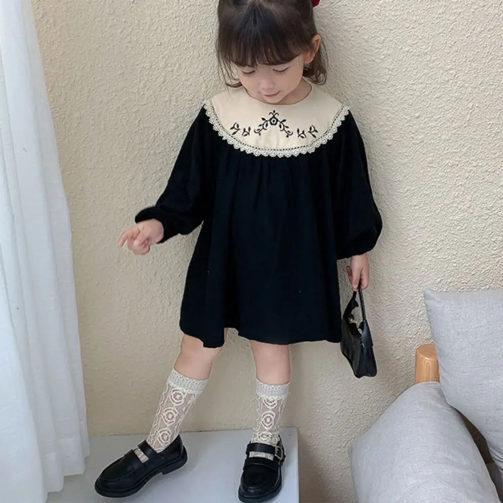

Embroidered Flowers Lace Princes Dress Pleated Loose Girls Long Dress Ballet Style Sweet Children Long Sleeved Dress Holiday