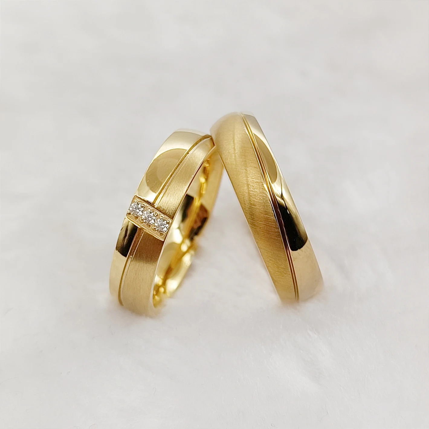 2pcs 18k Gold Plated Wedding Rings Set for Couples Surgical Stainless Steel Fashion Jewelry Alliance