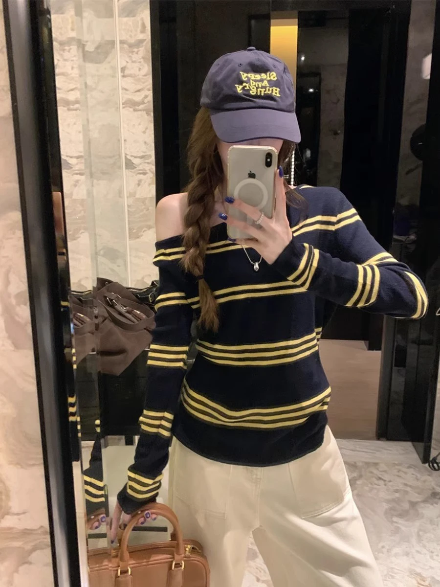 

Bla White Striped oulder Bared Long Sve Knitted Sweater Women's Base Layer Top Sweet Spicy High End Feel Casual Wear