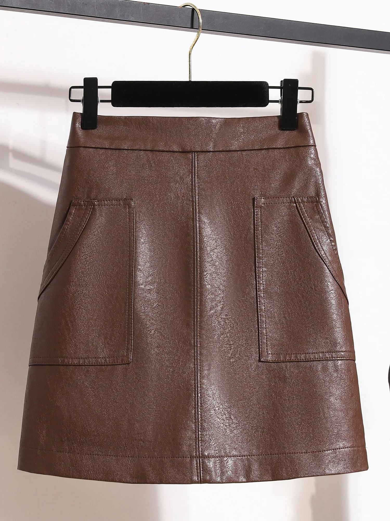 تنورة جلدية عالية الخصر على شكل حرف A للنساء بمقاسات كبيرة، ملابس خارجية عصرية، تنورة مشي عصرية مضادة للضوء #3