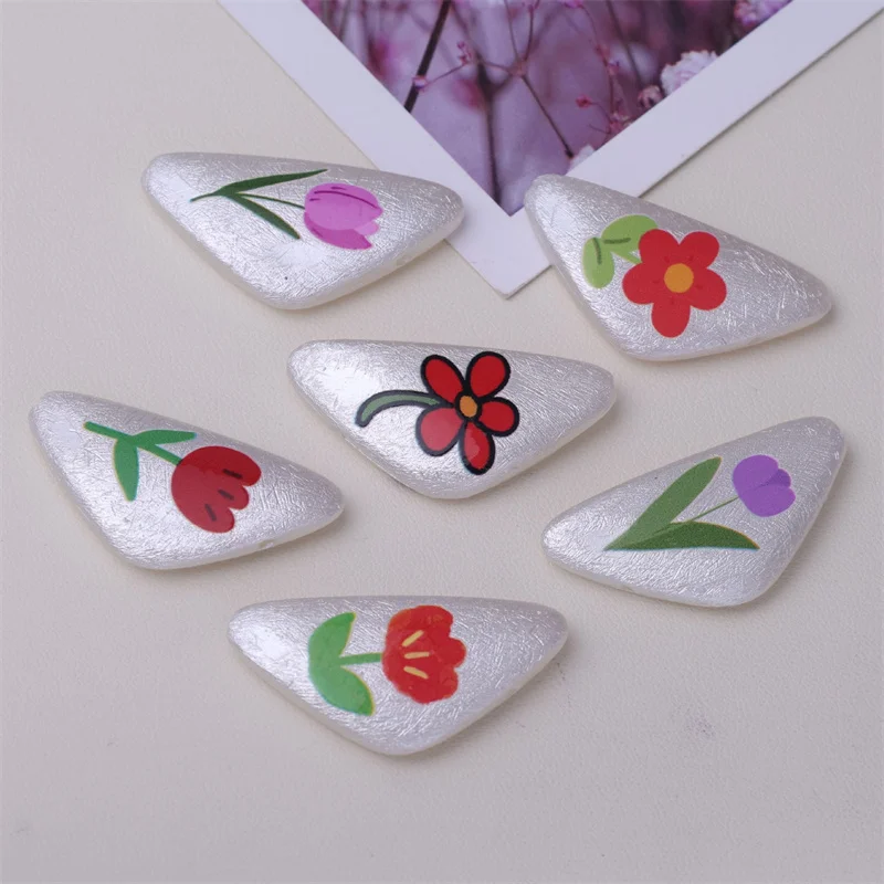 2025 Newest 100pcs/lot color flowers pattern print geometry triangle shape ABS resin straight hole beads diy jewelry accessory
