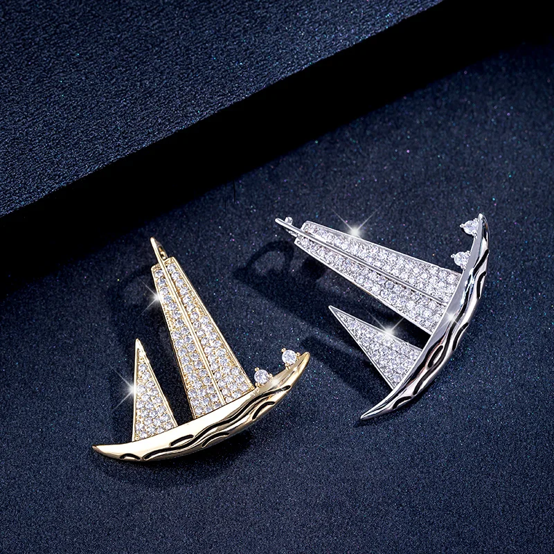 Men's Brooches Fashion Crsytal Sailing Boat Lapel Pin For Women Suit Shirt Badges Accessories Unisex Jewelry Gifts