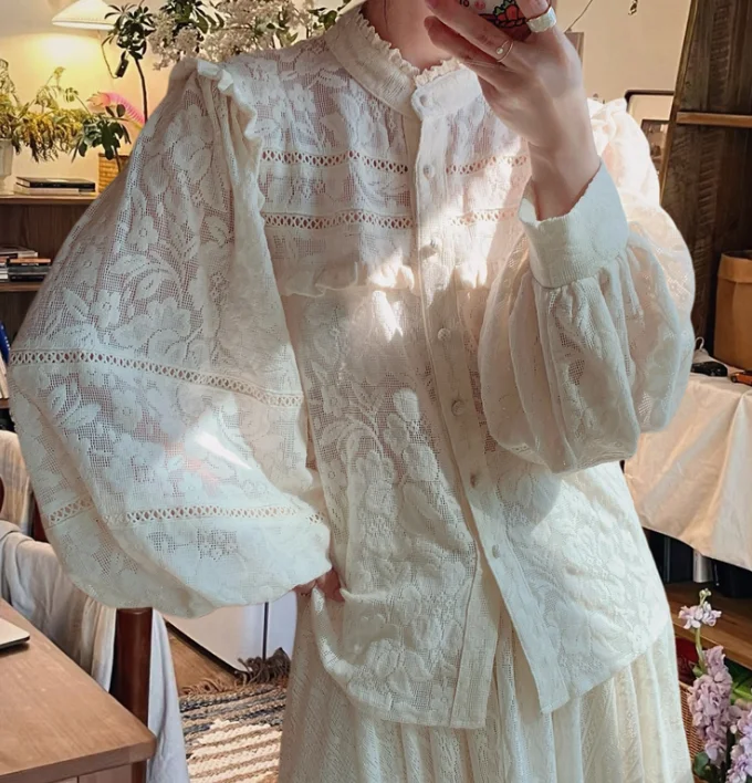 2025 خريف جديد أنيق فرنسي خمر المحكمة فانوس كم الدانتيل قميص مزاجه الوقوف الرقبة الكشكشة طويلة الأكمام لوليتا #5