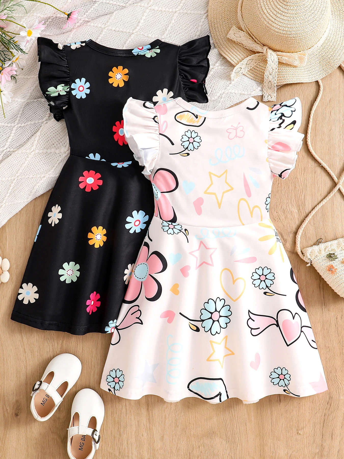 2-Piece Set of Girls' Fashionable Simple Summer Dresses, Toddler Girls' Floral and Heart-Printed Round-Neck Flutter-Sleeve Cinched Waist Mid-Length Dress, Girls' Everyday Versatile Youthful and Energetic Children's Clothing, Young Girls' Outdoor Stylish Retro Children's Clothing