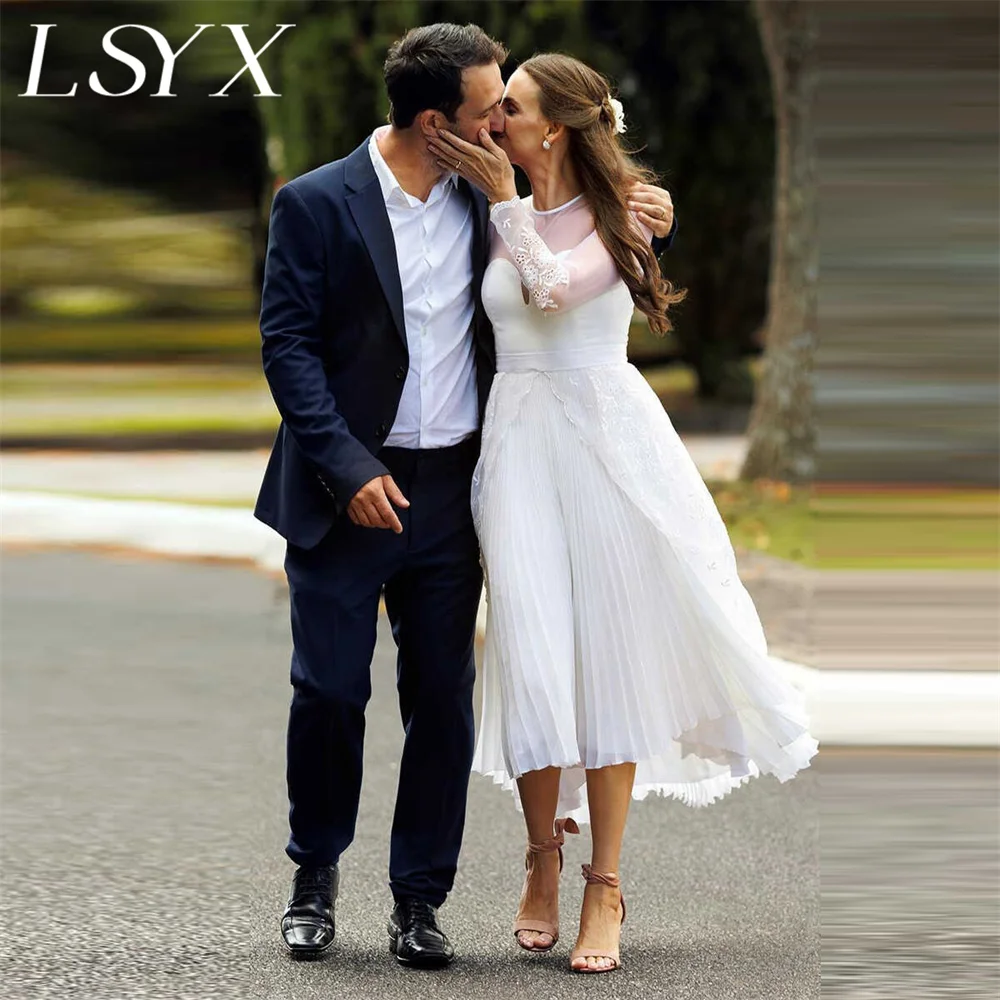 LSYX-Illusion mangas compridas vestido de casamento para mulheres, o-pescoço, A-Line, renda, pregas, botão de volta, comprimento médio, feito sob encomenda, vestido de noiva