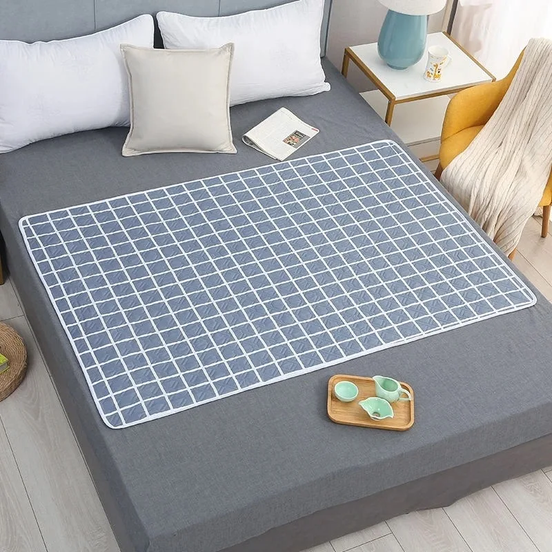 Non-Slip Waterproof Washable Maternity Pad Elderly Care Bed Mattress Urine Pad Wireless Quilting Incontinence Pad for Women