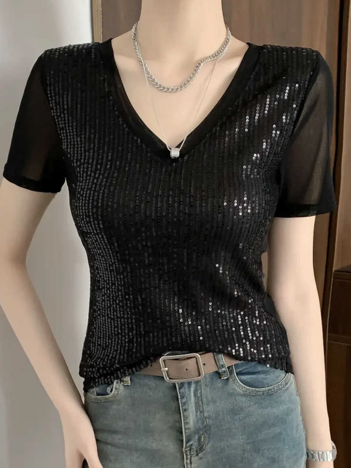 Summer 2024 Women\'s Slim Fit Short Sleeve T-Shirt V-Neck Glitter Mesh Patchwork Heavy Embroidery Black Top Korean Style Commute