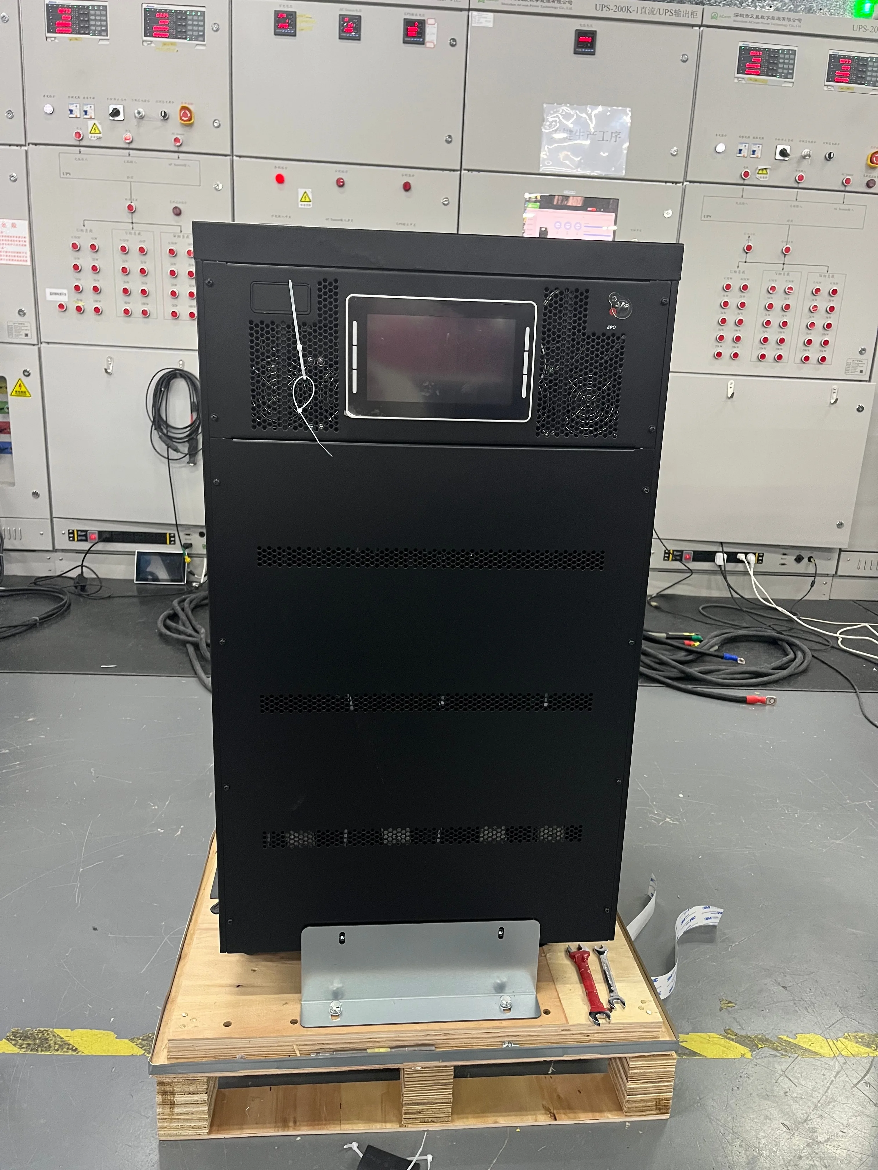 Модульный ИБП 30 кВА со встроенным аккумулятором Универсальная машина 3-фазный источник бесперебойного питания Ups 208/220/230/240 В переменного тока