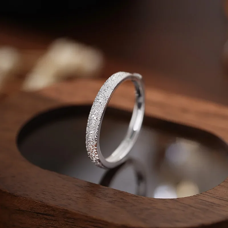 Hoge kwaliteit mode eenvoudige scrub roestvrijstalen damesringen 2 mm breedte zilveren kleur vinger cadeau voor meisje sieraden groothandel