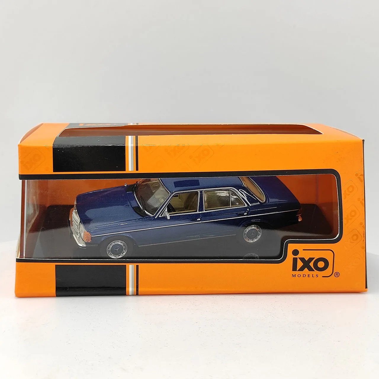 

Литой под давлением IXO масштаб 1:43 BENZ 240D W123 1976, синий сплав, модель автомобиля, Коллекционная игрушка, подарок, сувенир, украшение для дисплея