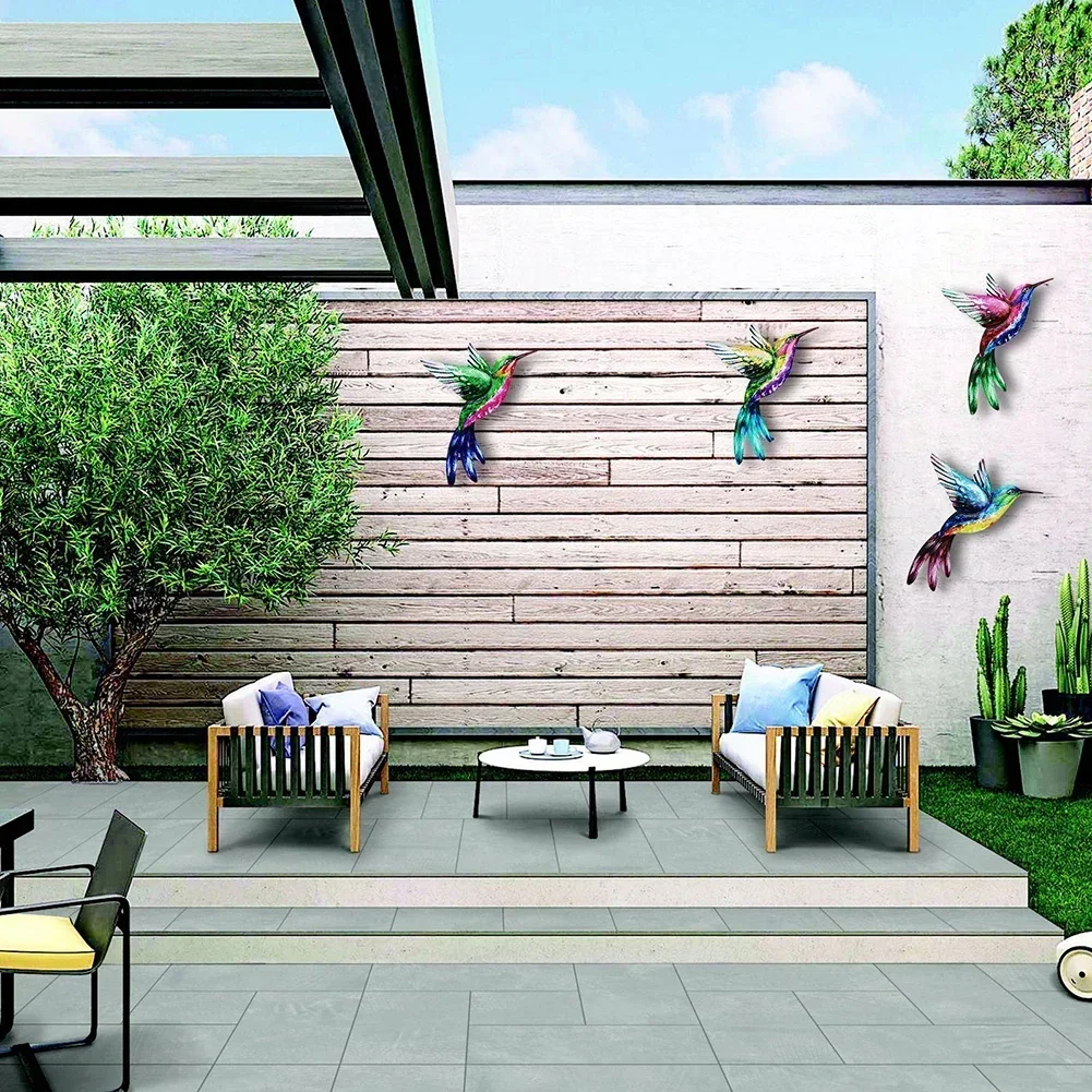 โลหะ BIRD Wall Art ประติมากรรมแขวนกลางแจ้งเครื่องประดับ Big Hummingbird จี้สําหรับ Garden Wall ตกแต่งบ้าน