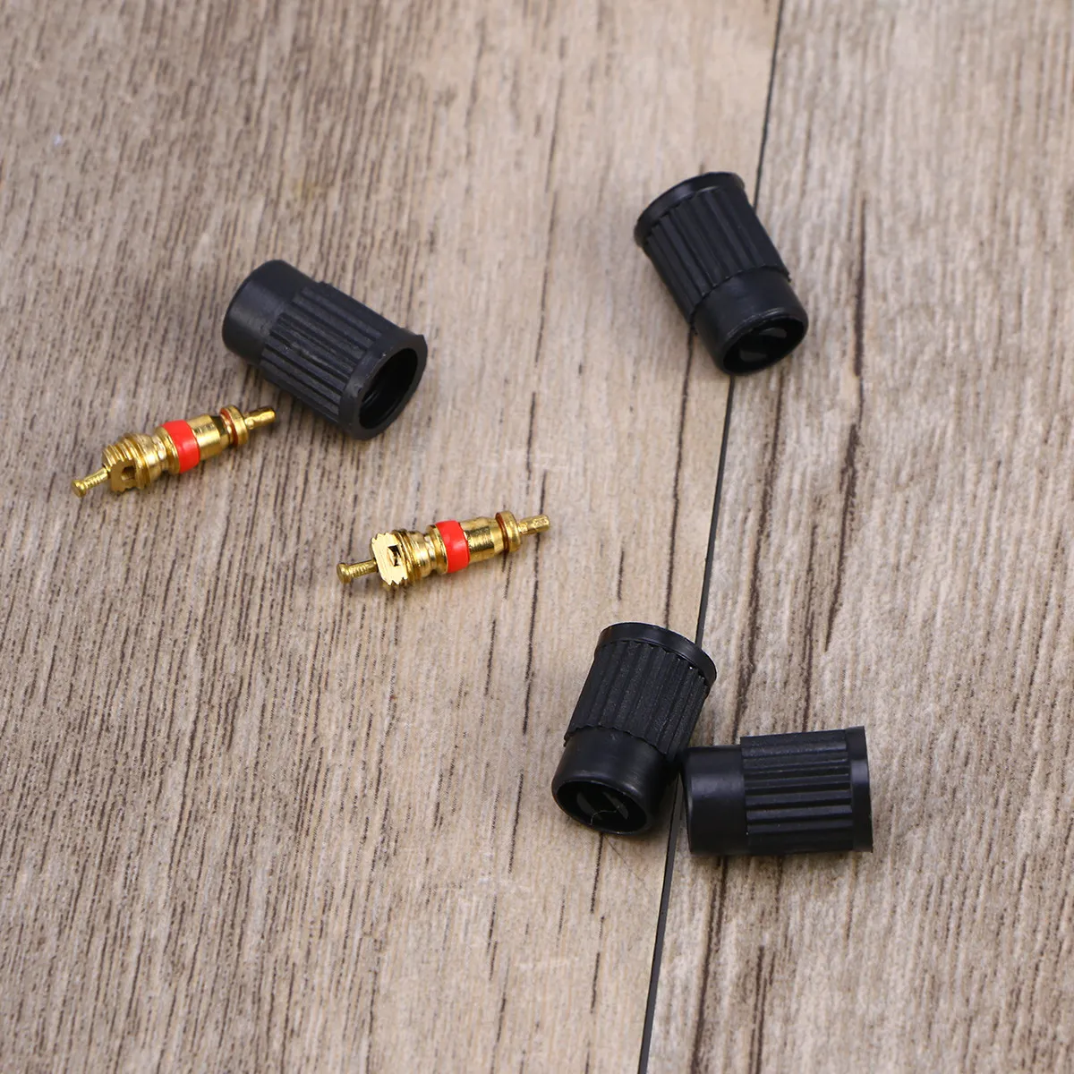 

Цифровой манометр с ЖК-дисплеем для измерения давления в шинах автомобиля, с автоматической сигнализацией, точный измерительный прибор для автомобиля, в комплекте с насосом