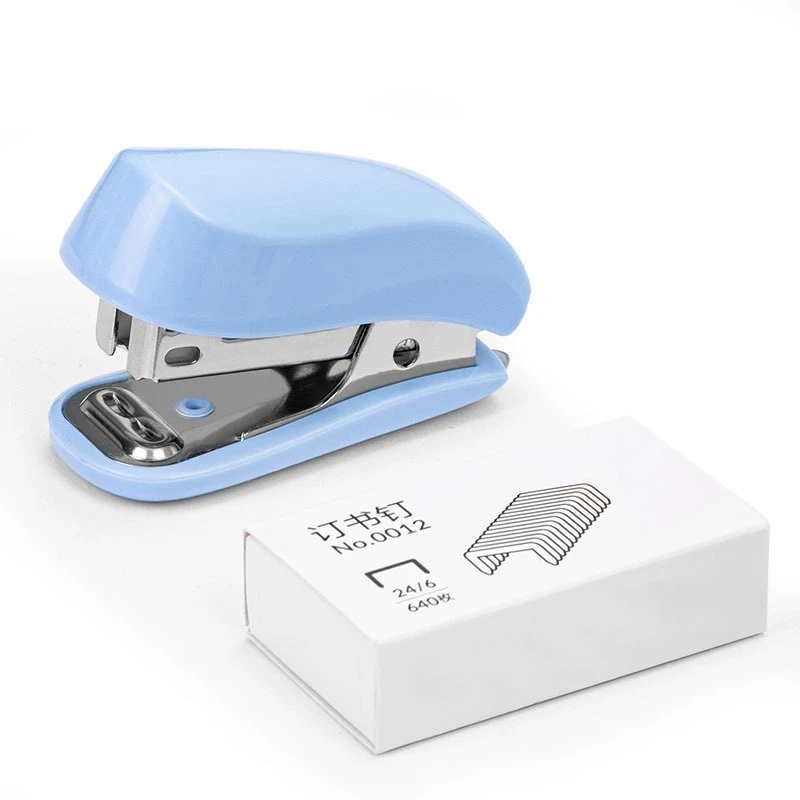 1PCS Cute Macaron Color Mini Stapler For Student Stationery Combo Set Convenient  Stapler and Staples For Binding Paper