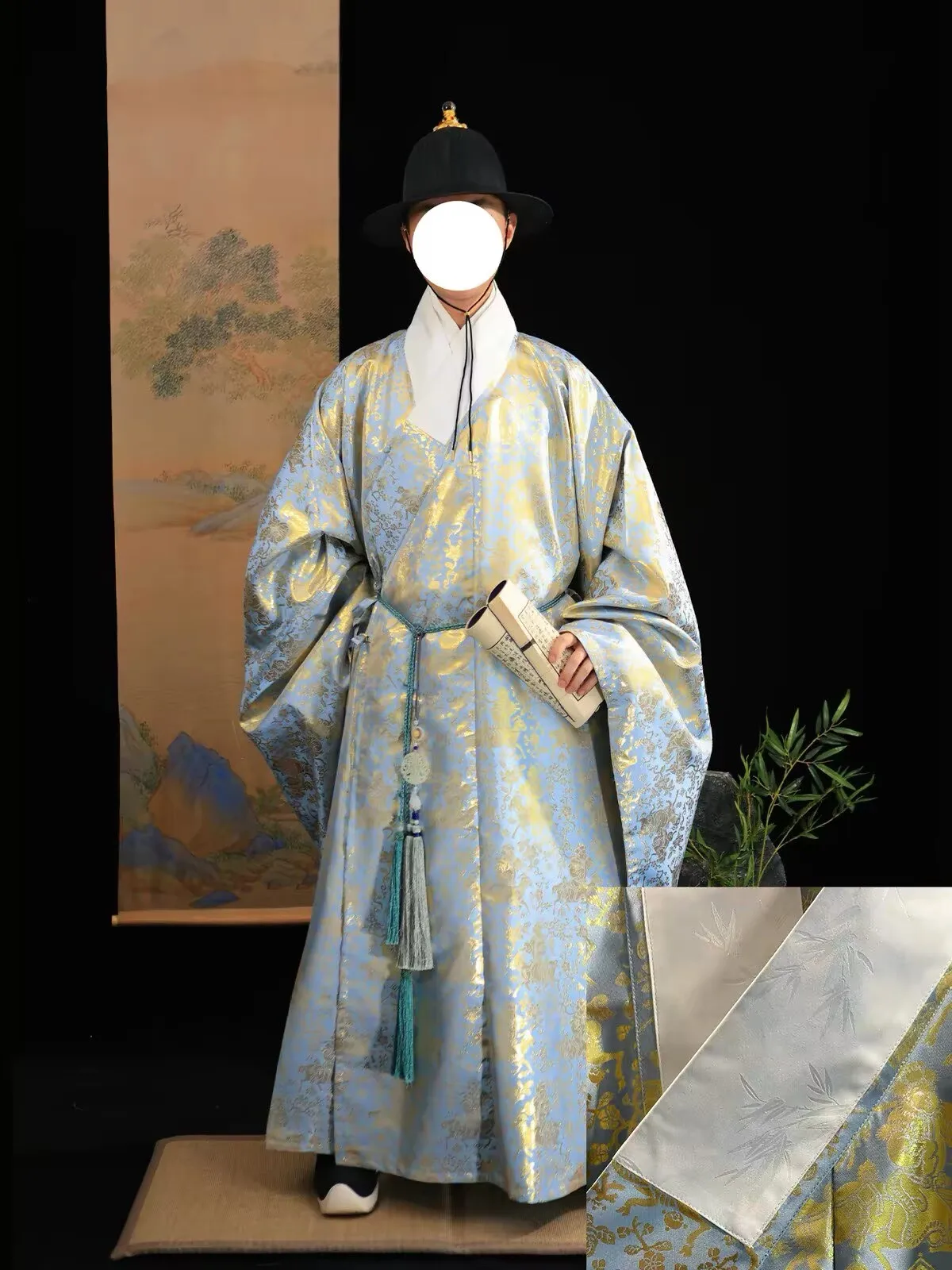 Traditional Chinese Men's Ming‑Style Hanfu Robe, Light-blue Brocade Round‑collar Robe Male Halloween Cosplay Costume