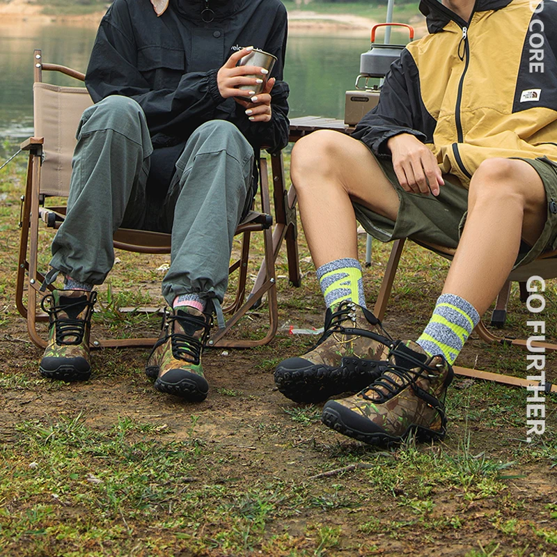 2025 XIANGGUAN Man Outdoor Waterproof Canvas Hiking Shoes Low Boots Anti Skid Wear Resistant Breathable Fish Climbing Sneakers