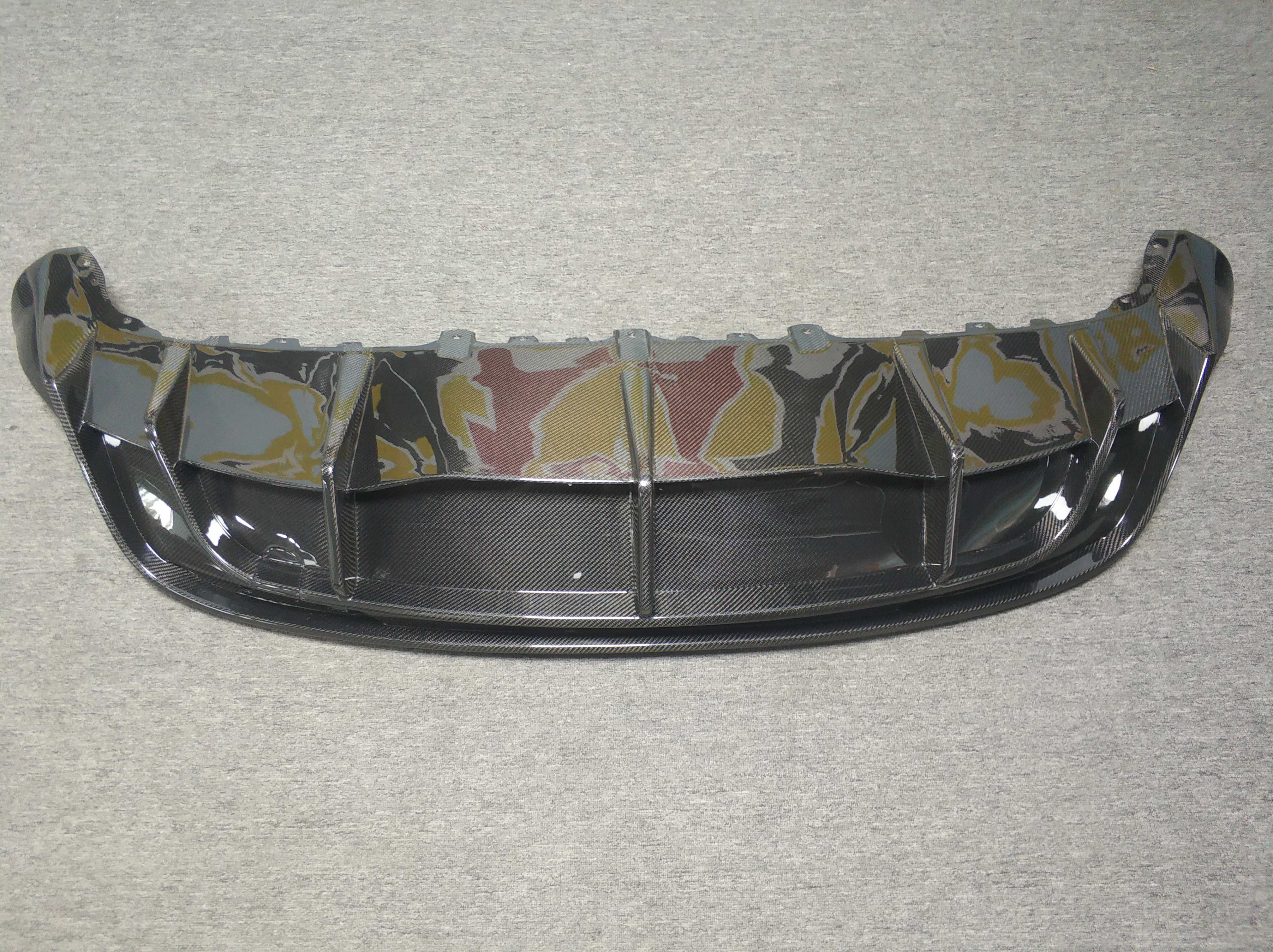 Dry Carbon Fiber rear diffuser fit for Tesla 2021-2023 Model Y