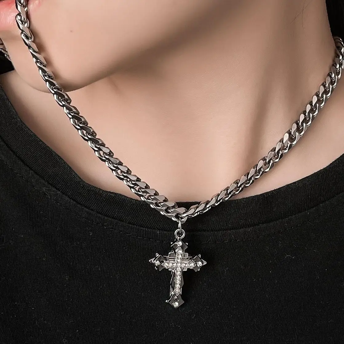 EDC Titanium Steel Cross Fashion Chain Necklace Pendant Boy Gadget Popular Cuba Hiphop Style Girls Gifts For Sweethearts Lovers