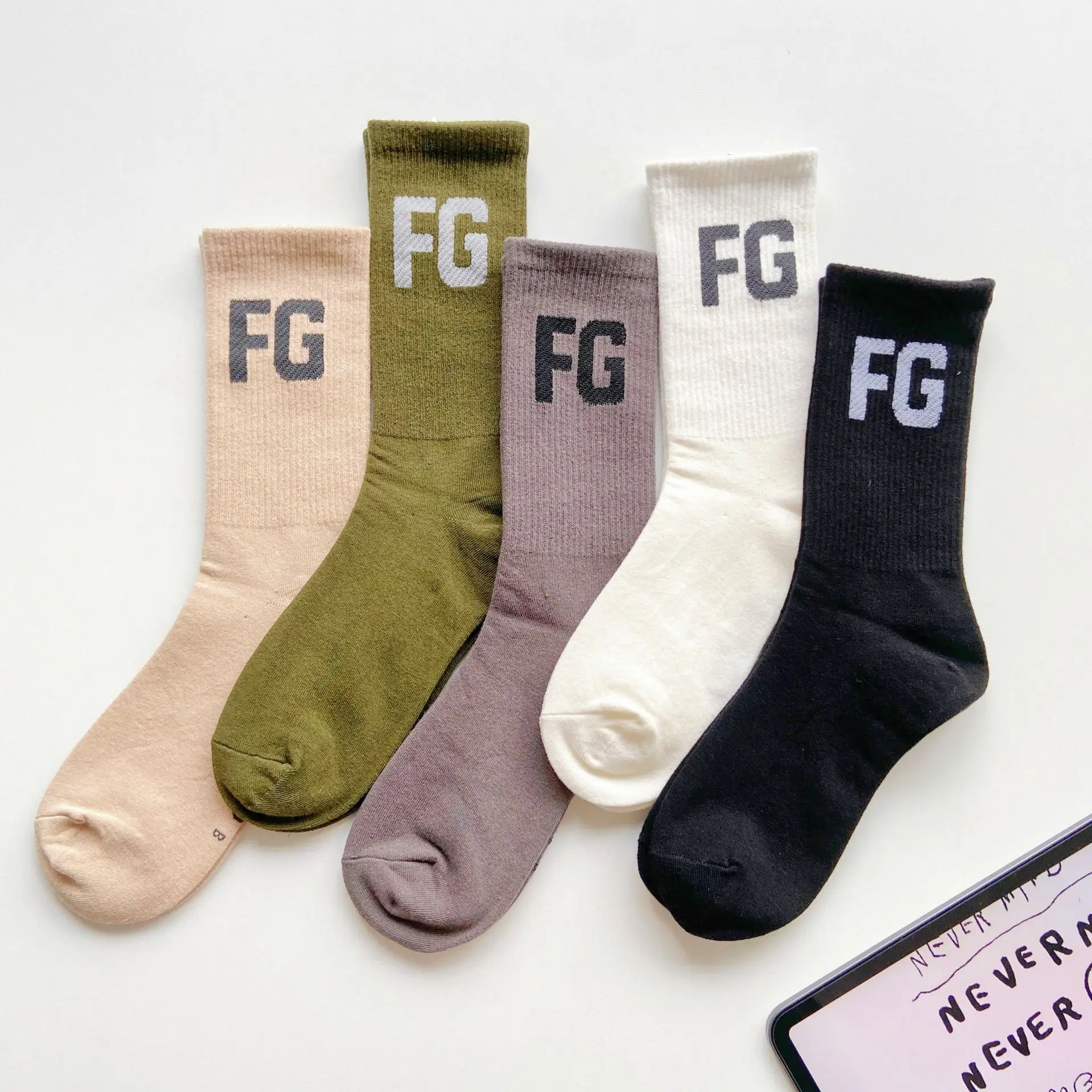 4pairs 2024 Men\'s Women Summer Winter Cotton Socks Breathable And Comfortable Sports Socks Letter ES Hip Hop Fashion FG