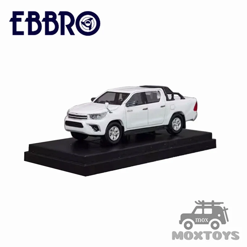 

Ebbro64 1:64 Hilux PickupTruck White Model Car