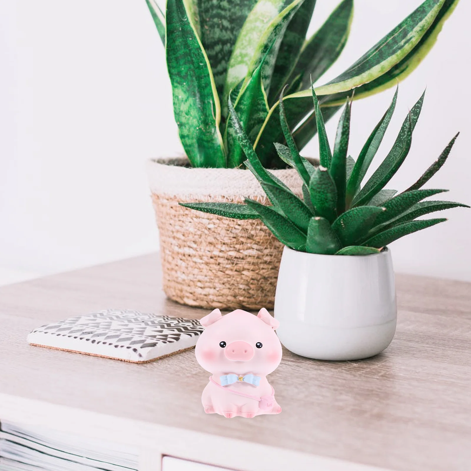 

Pig Decoration for Car Pig Ornament Photography Prop Auto Adornment Desktop Home Living Room Kids Bedroom Decor