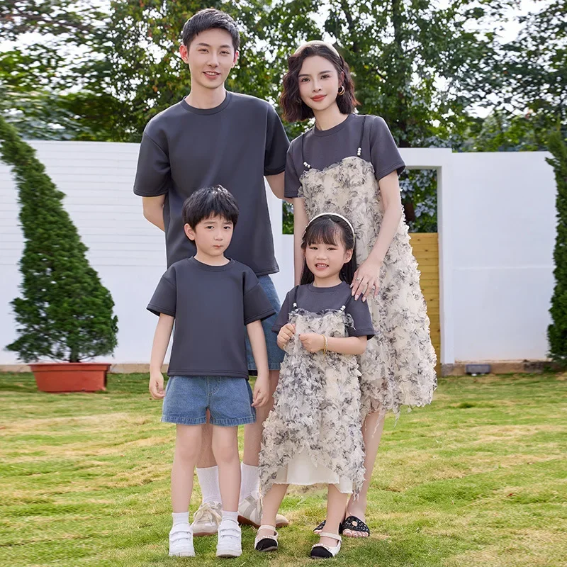 

Family Couple Matching Outfits Parent-child Siblings Clothes Dad and Son T Shirts Korean Mom and Daughter Short Sleeve Dresses